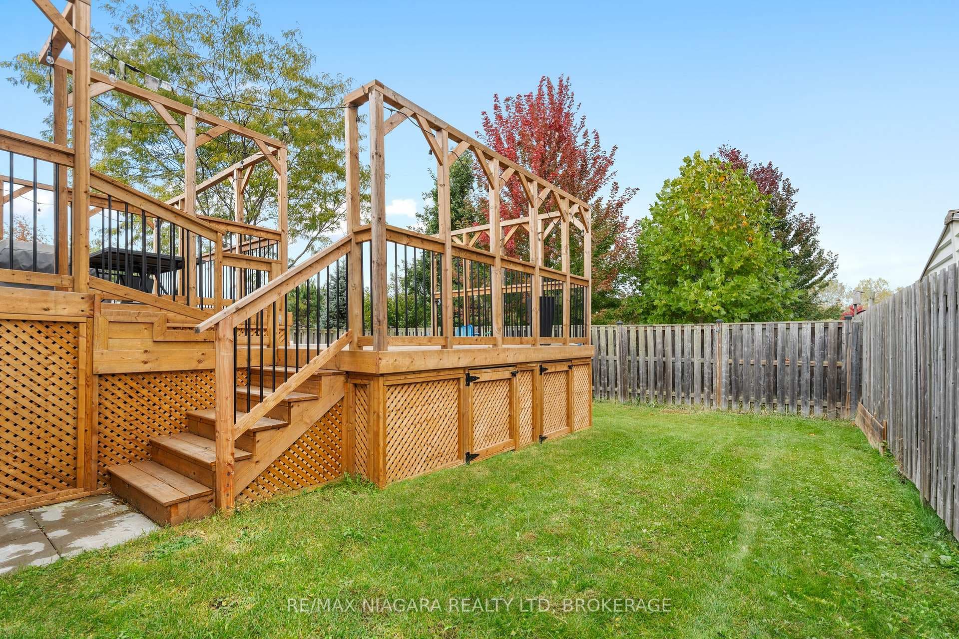 283 Oakcrest Avenue photo 34
