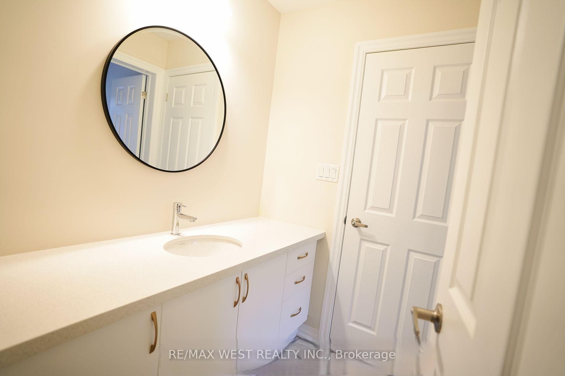 7 Stennett Drive photo 18