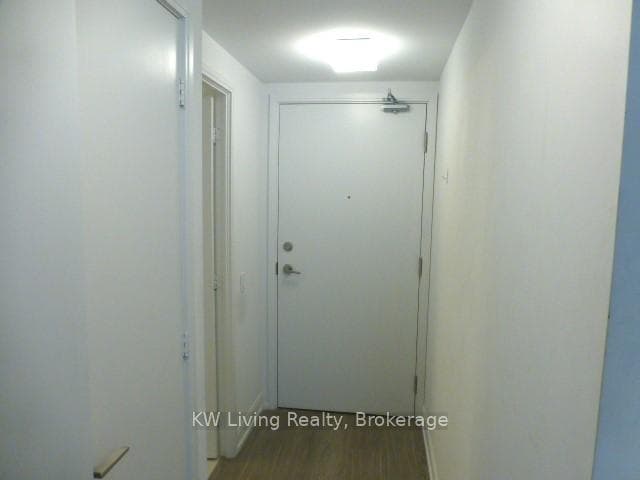 181 Dundas Street Unit 1601 photo 4