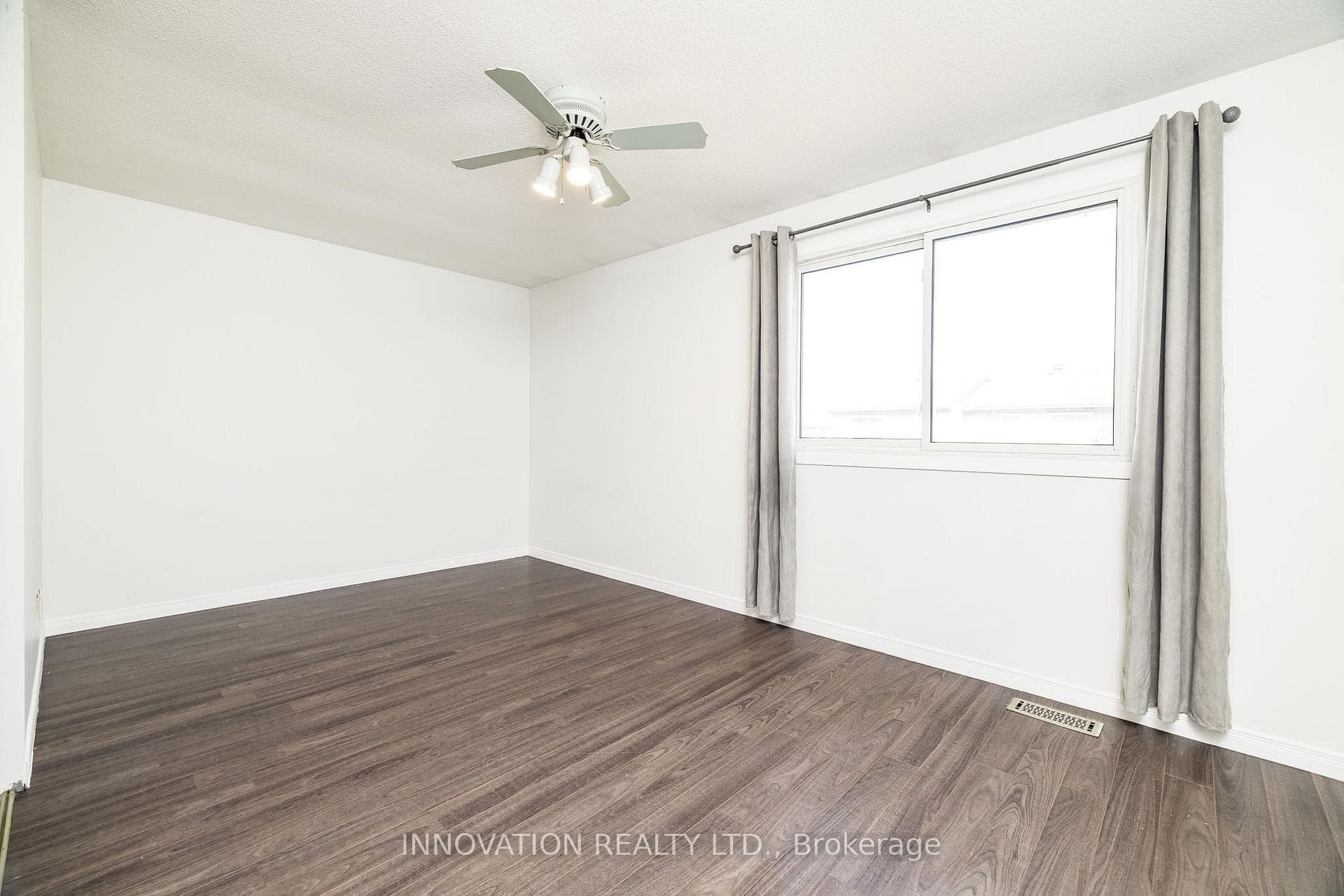 338 Woodfield Drive photo 14