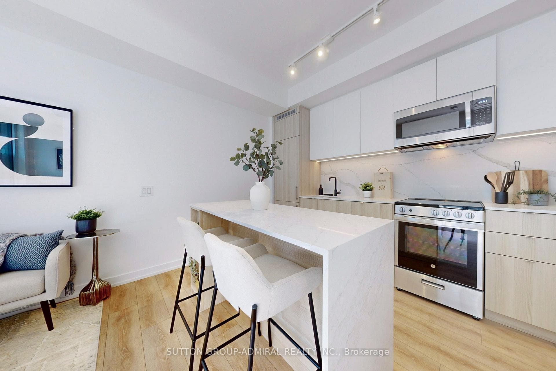 QuartzKitchen Island/Breakfast Lounge/Office Table