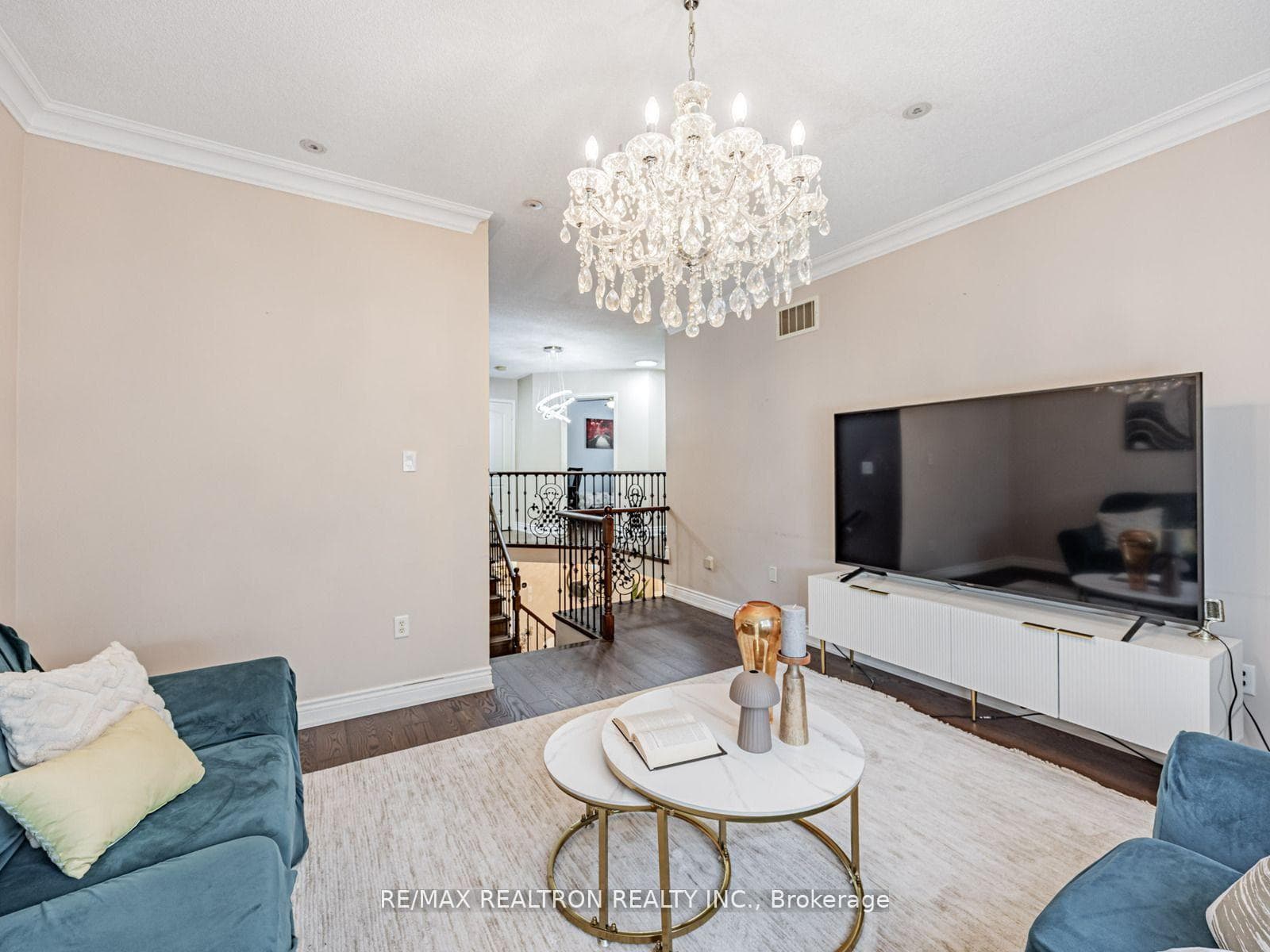 Great Room (2nd Floor)