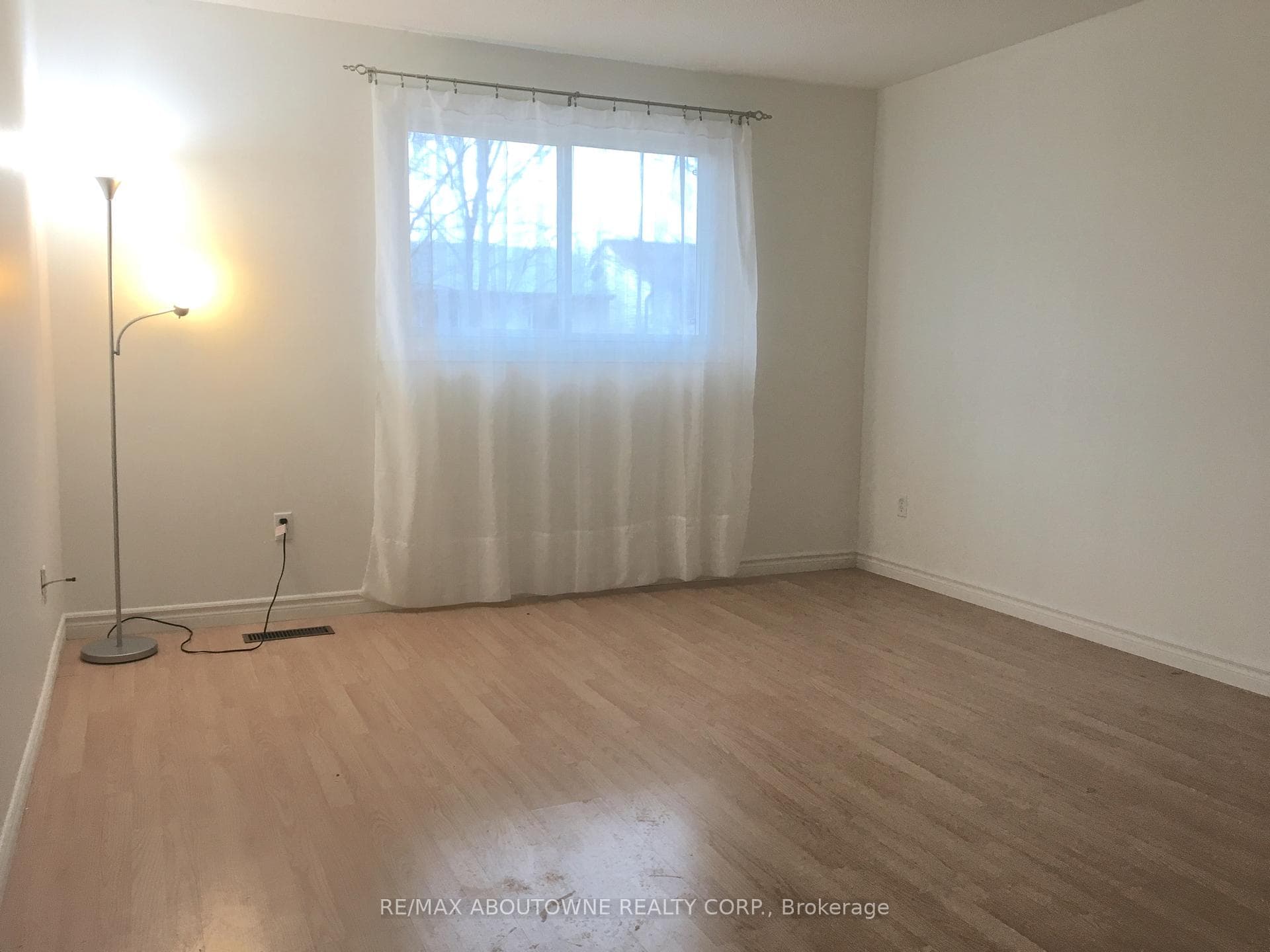1550 Grosvenor Street Unit 25 photo 22