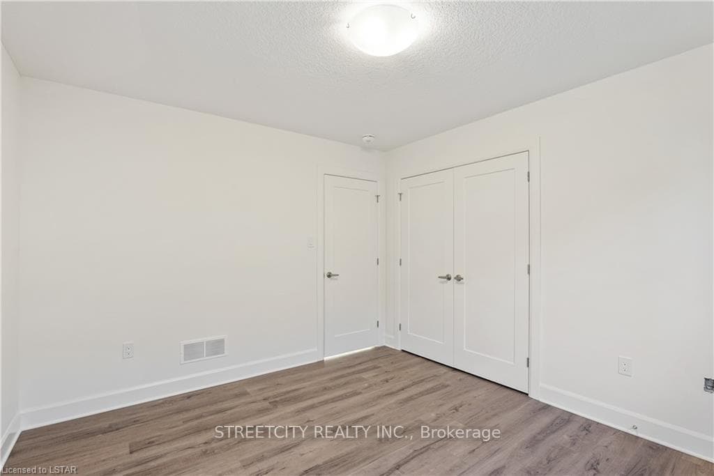 2 WELCH Court photo 20