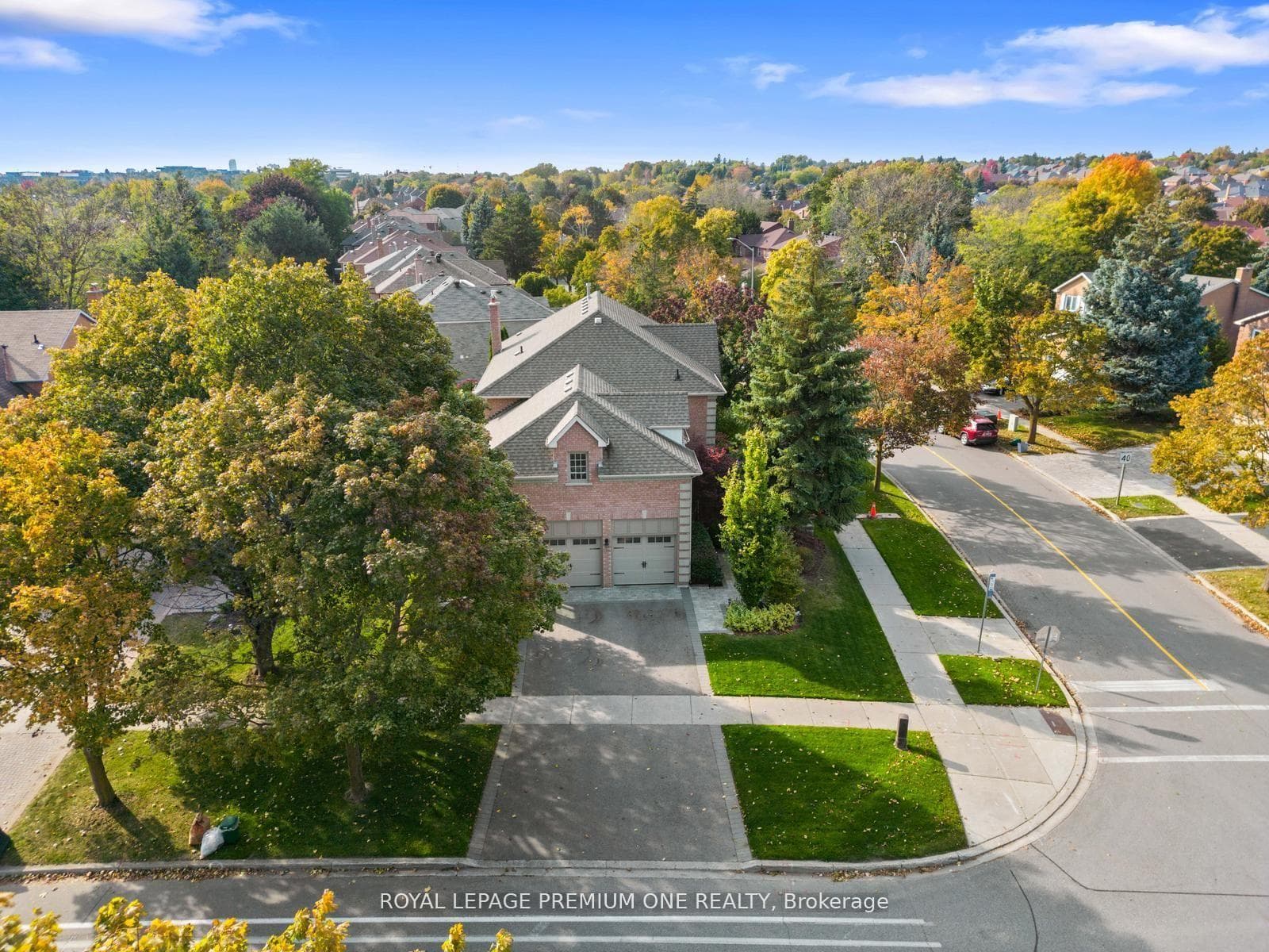 536 Village Parkway photo 46