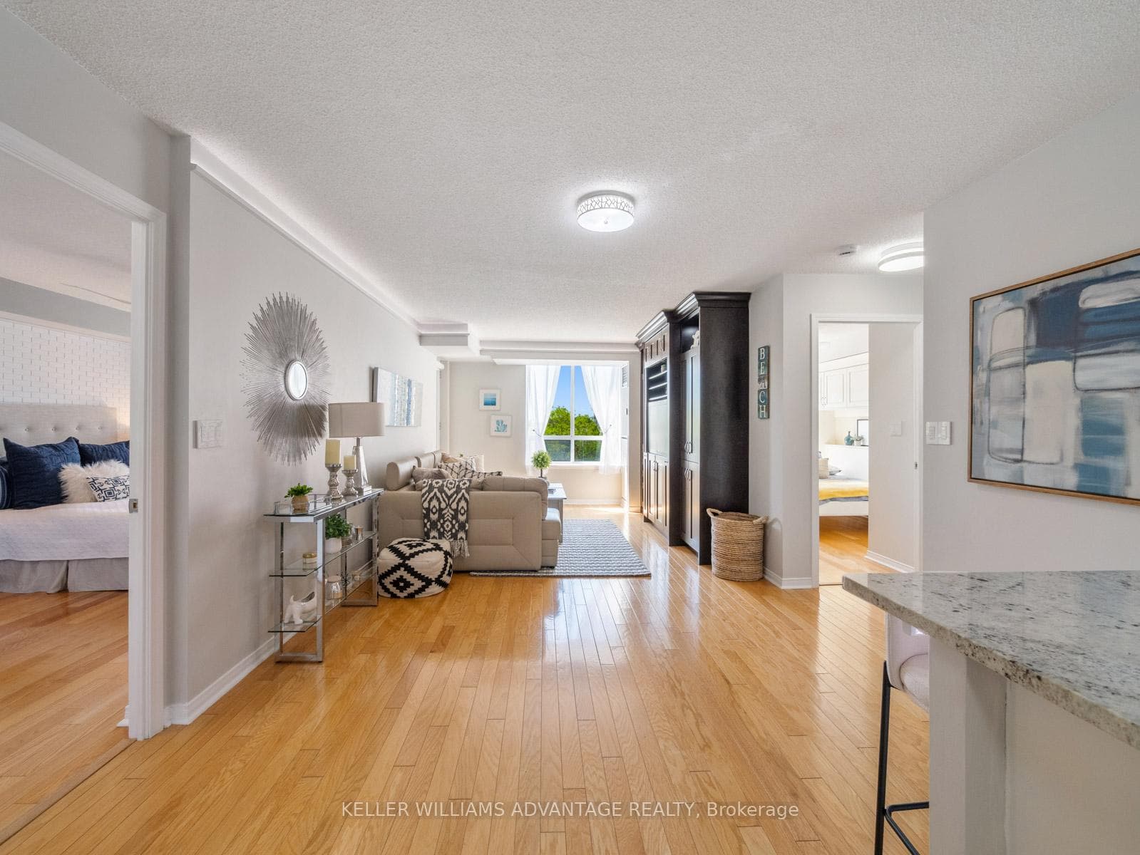 1733 Queen Street Unit 424 photo 13