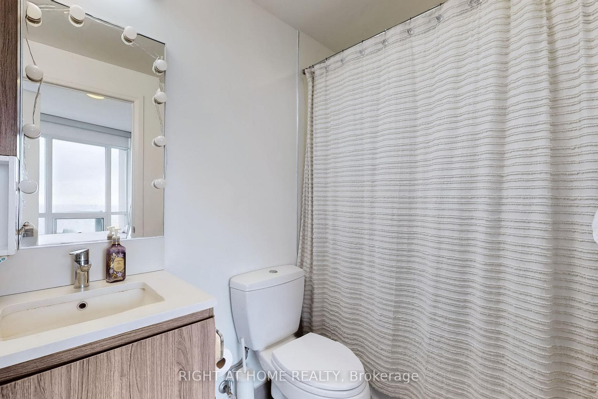 36 Park Lawn Road Unit 1505 photo 18