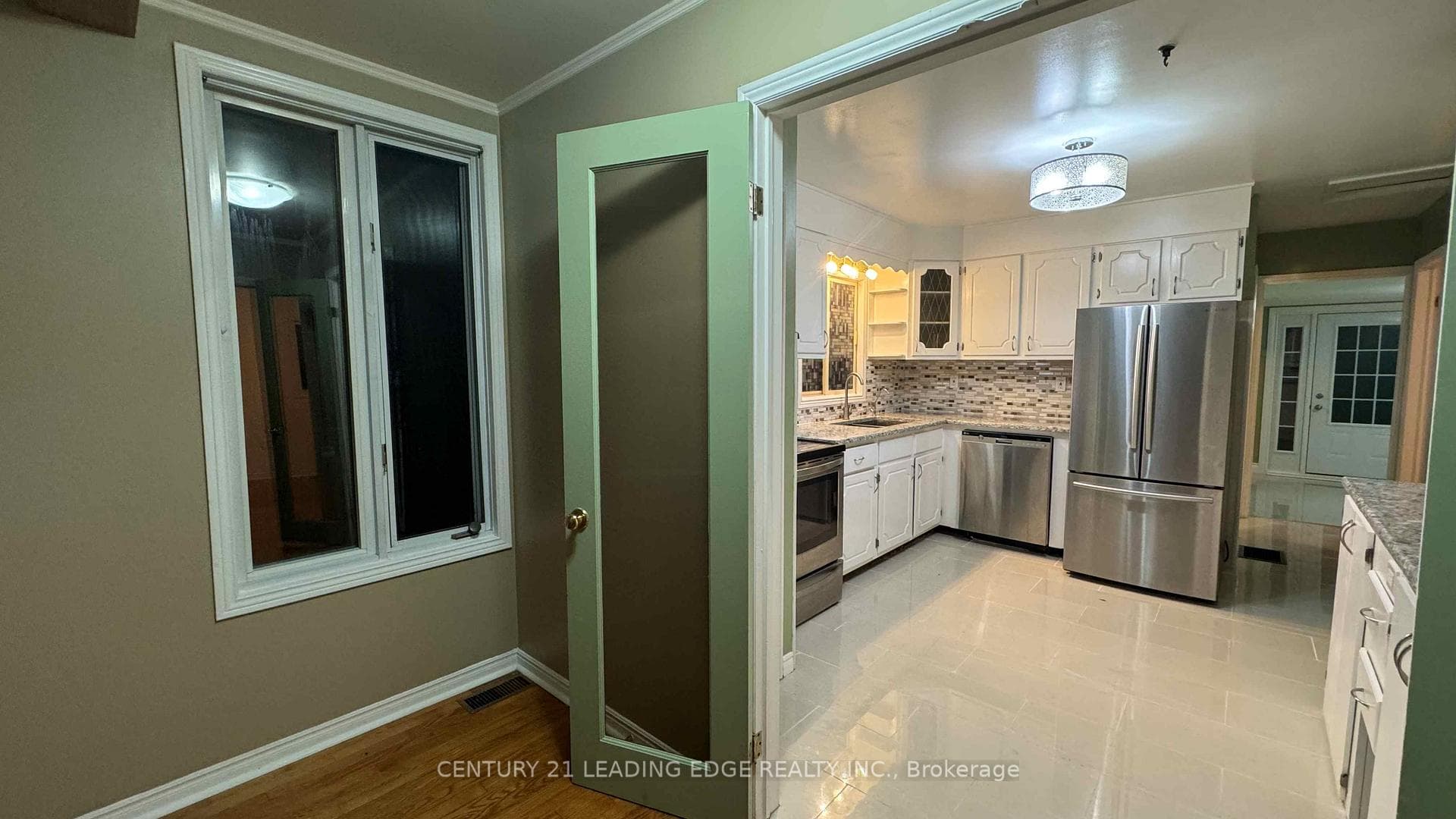 158 William Street photo 12