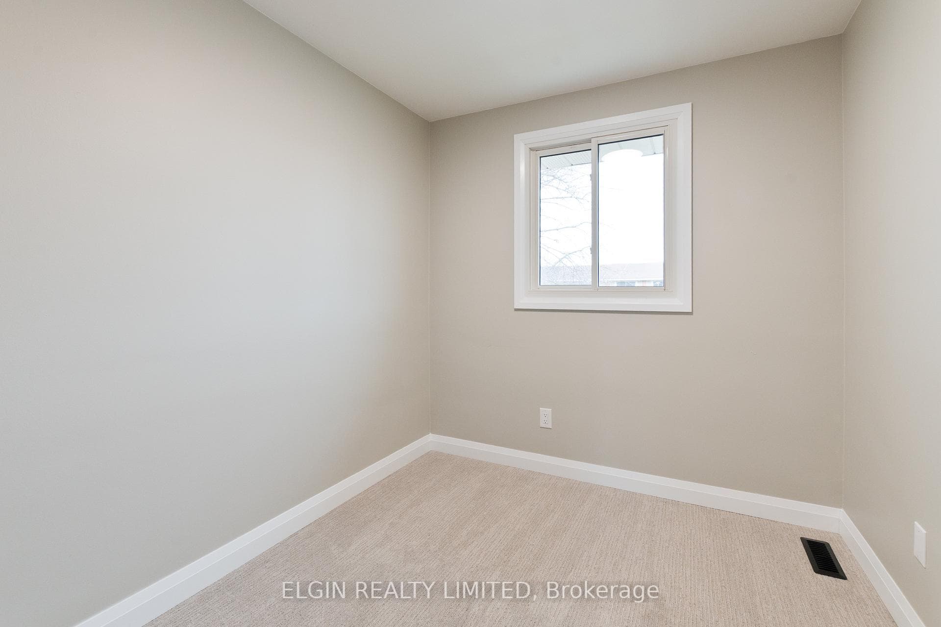 427 Forest Avenue photo 18