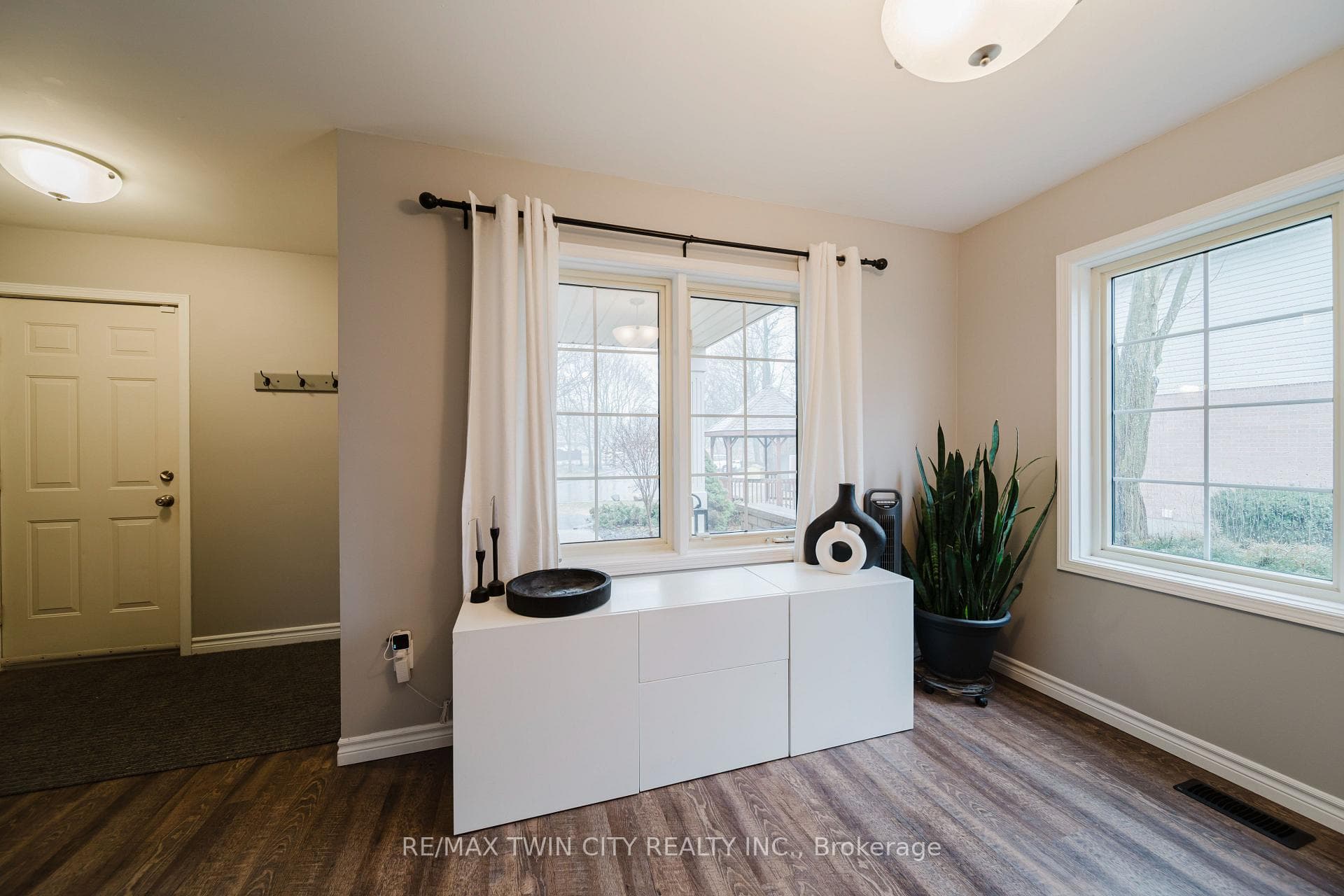 20 Forrest Avenue Unit 13 photo 12