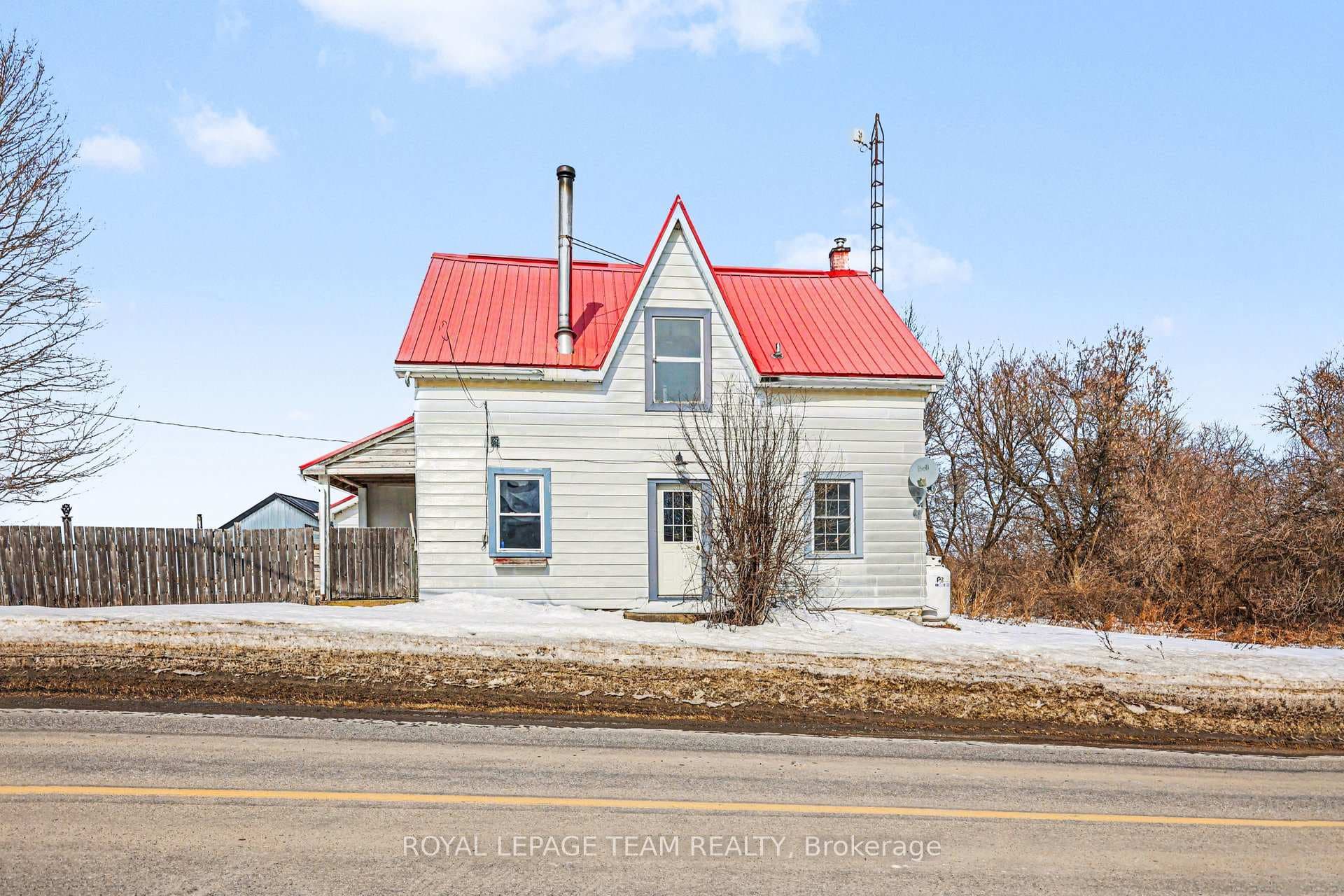 1215 Whitney Road photo 5