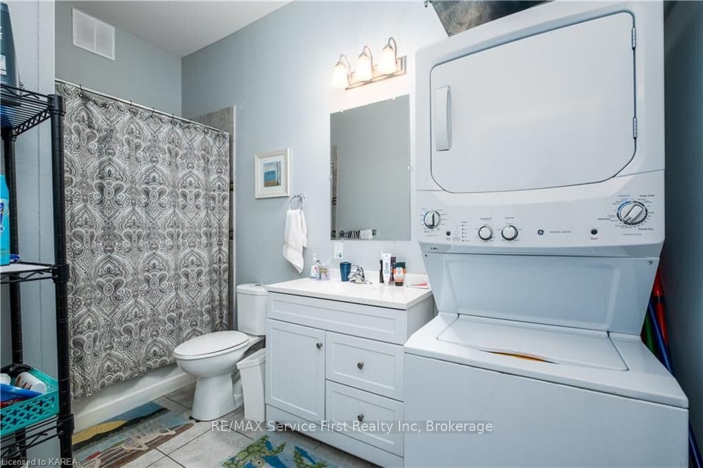 630 PRINCESS Street Unit 307 photo 12