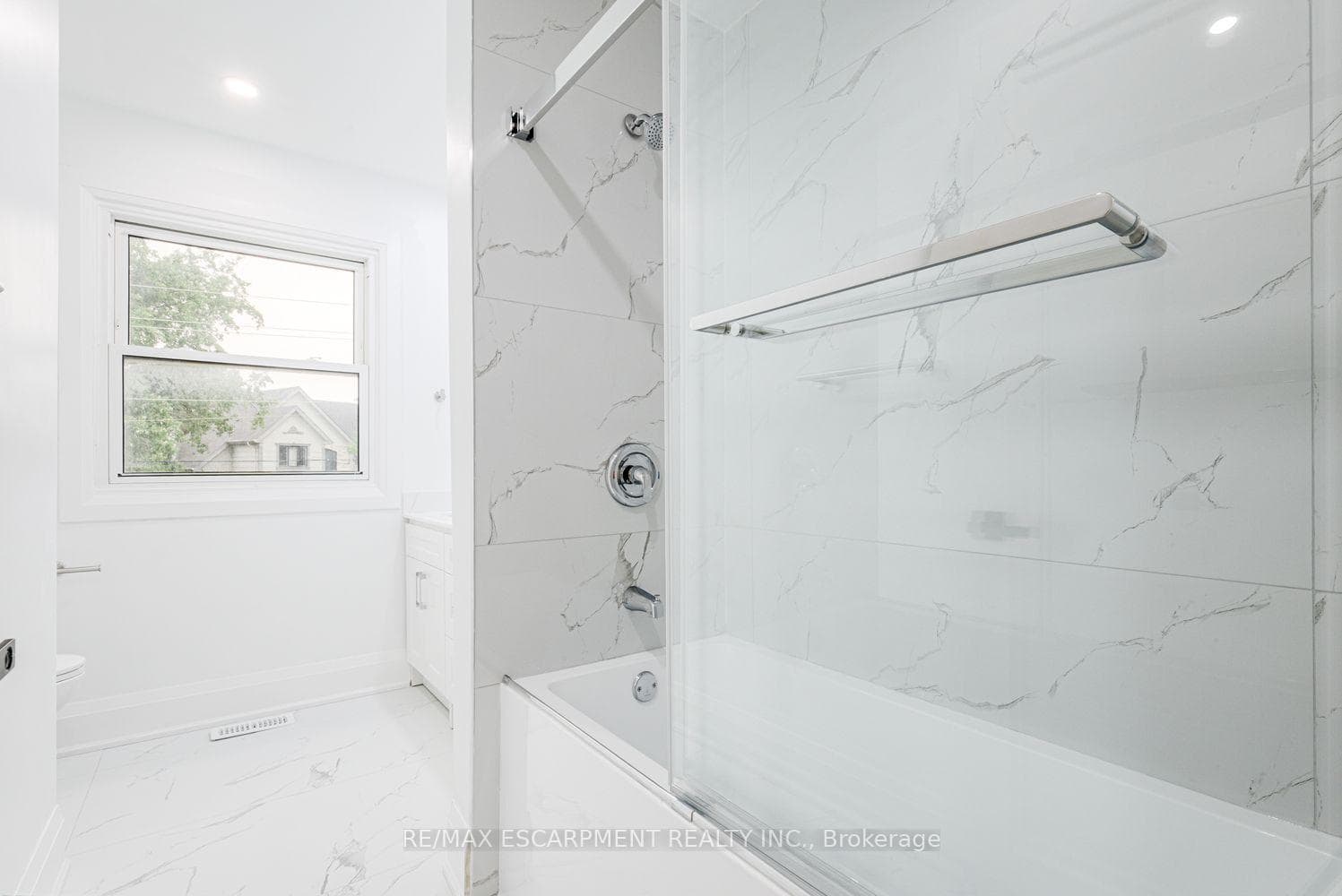 2104 Mississauga Road photo 24