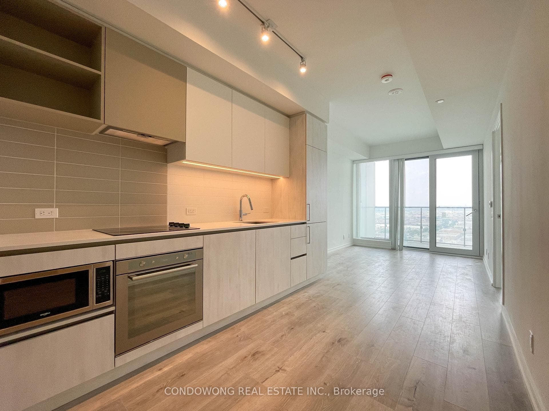 7890 Jane Street Unit 2808 photo 1