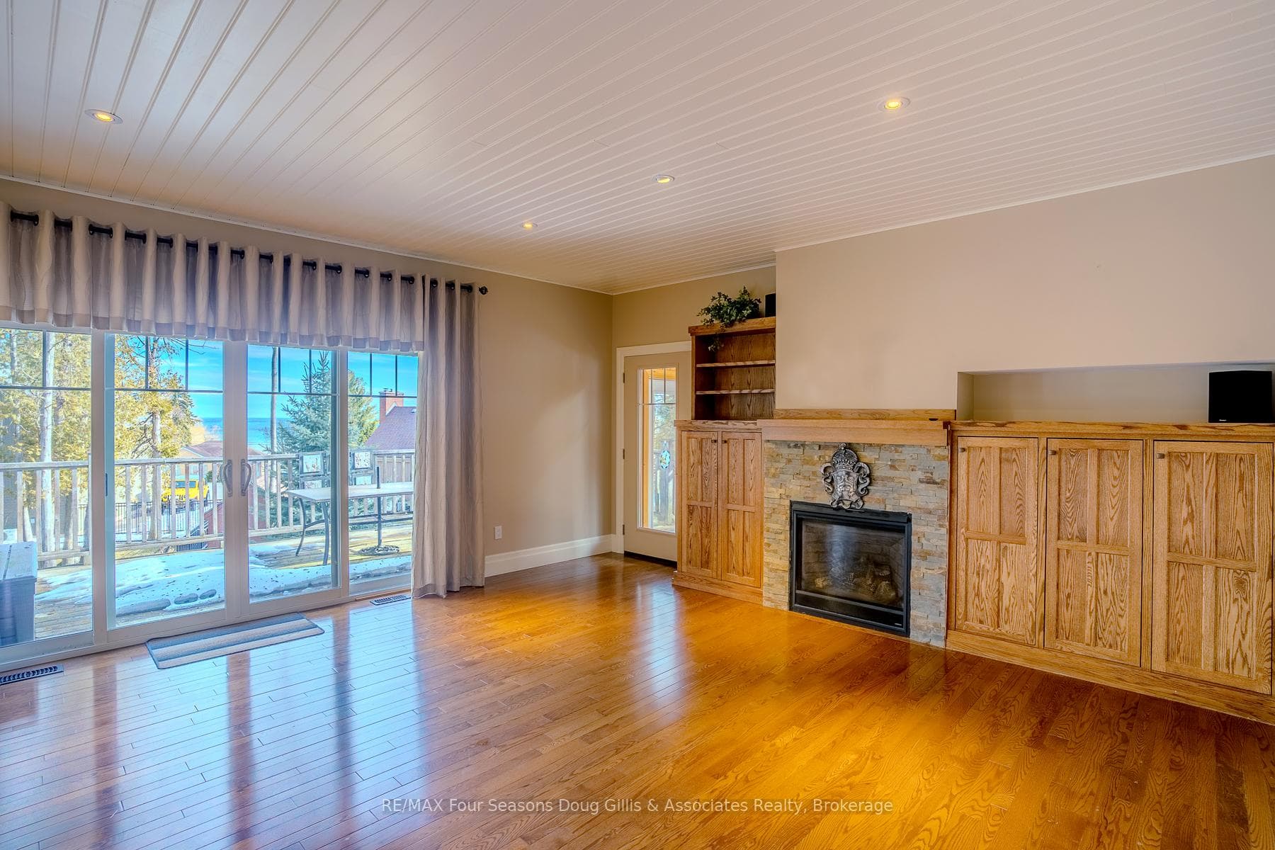 135 Algonquin Drive photo 13
