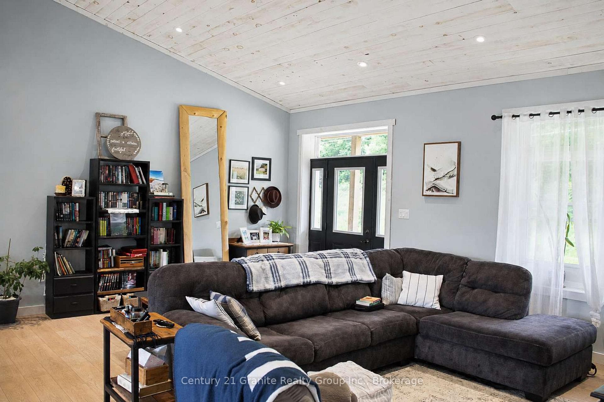 704 Lakeview Road photo 20