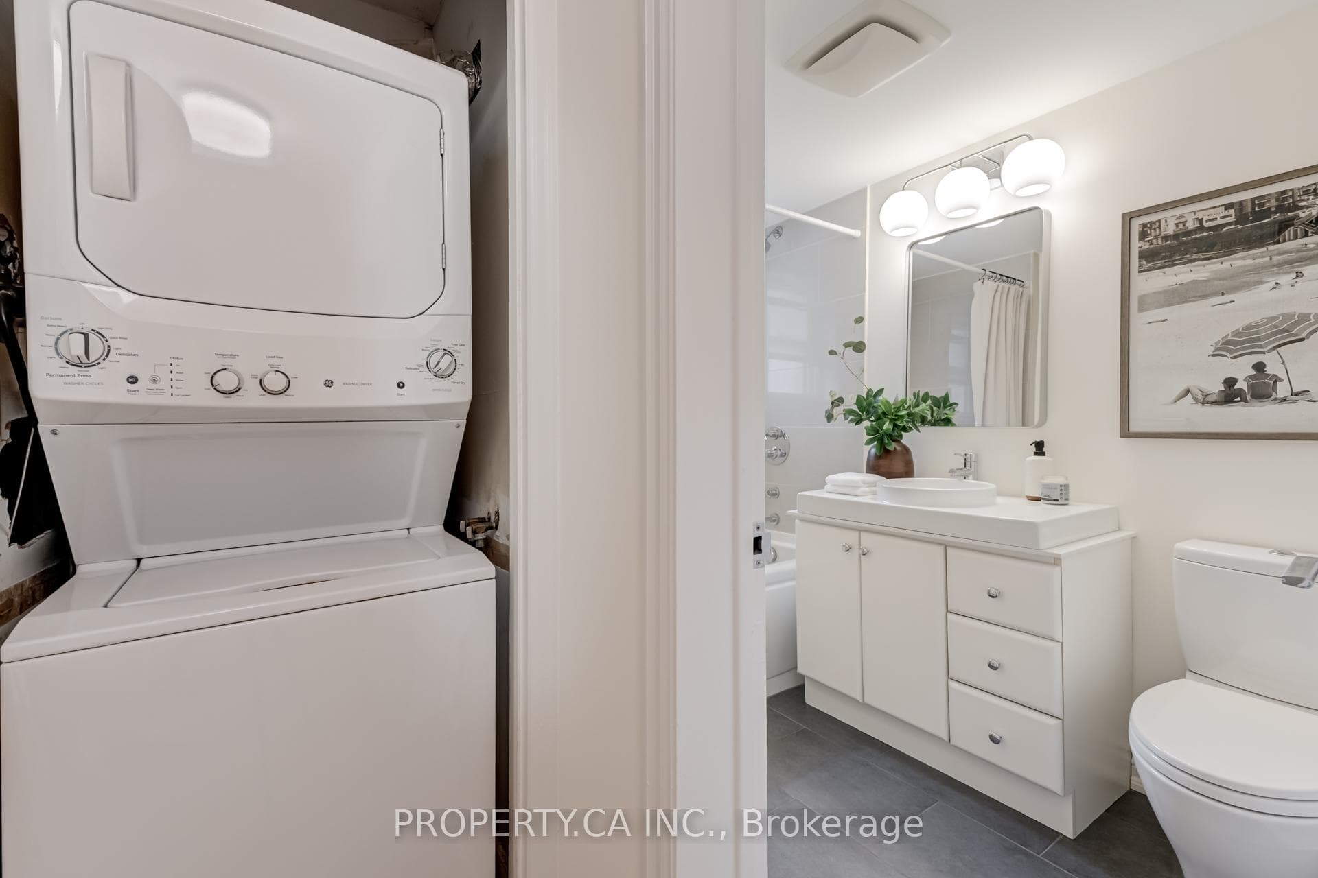 1599 Bathurst Street Unit 13 photo 25