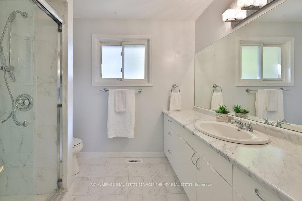 700 Fieldstone Road photo 20
