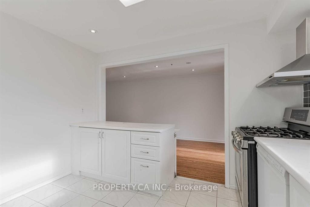 45 Lissom Crescent Unit Main photo 6