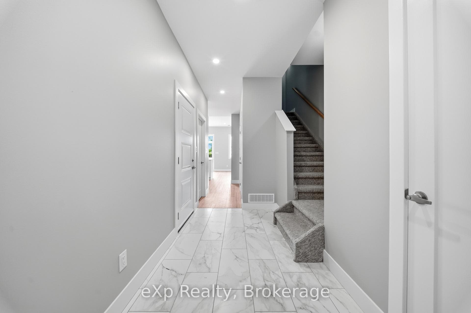 79 Maclellan Avenue photo 6