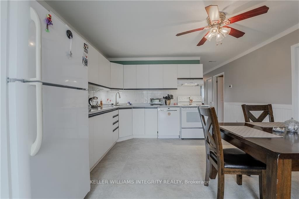 9 LEDUC Circle photo 11