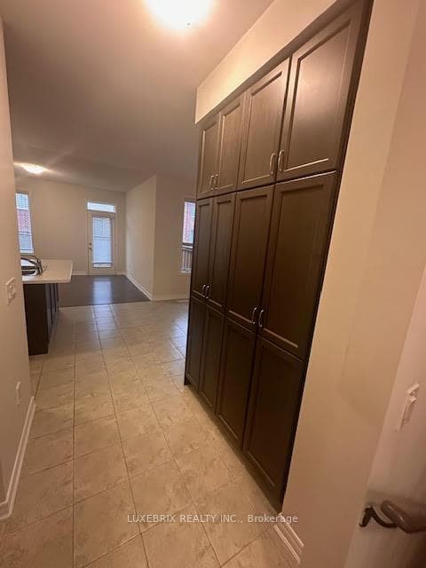 80 Holbrook Court photo 10