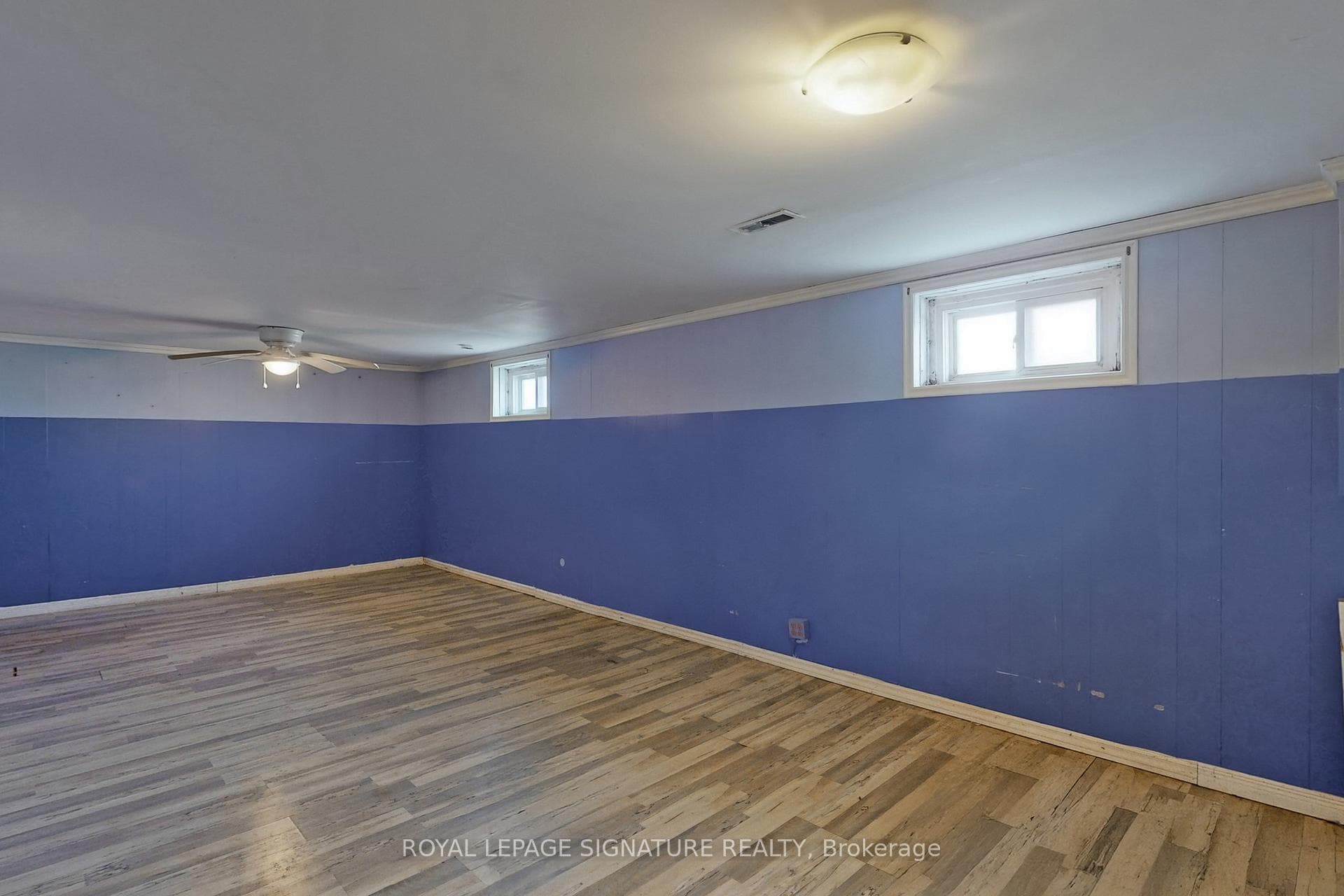 774 Krosno Boulevard photo 21