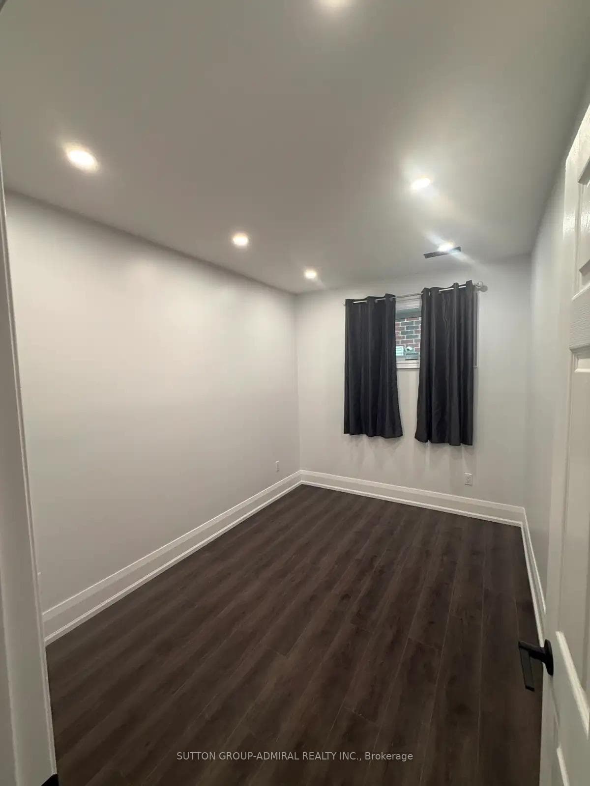 115 Stonebriar Drive Unit #Lower photo 5