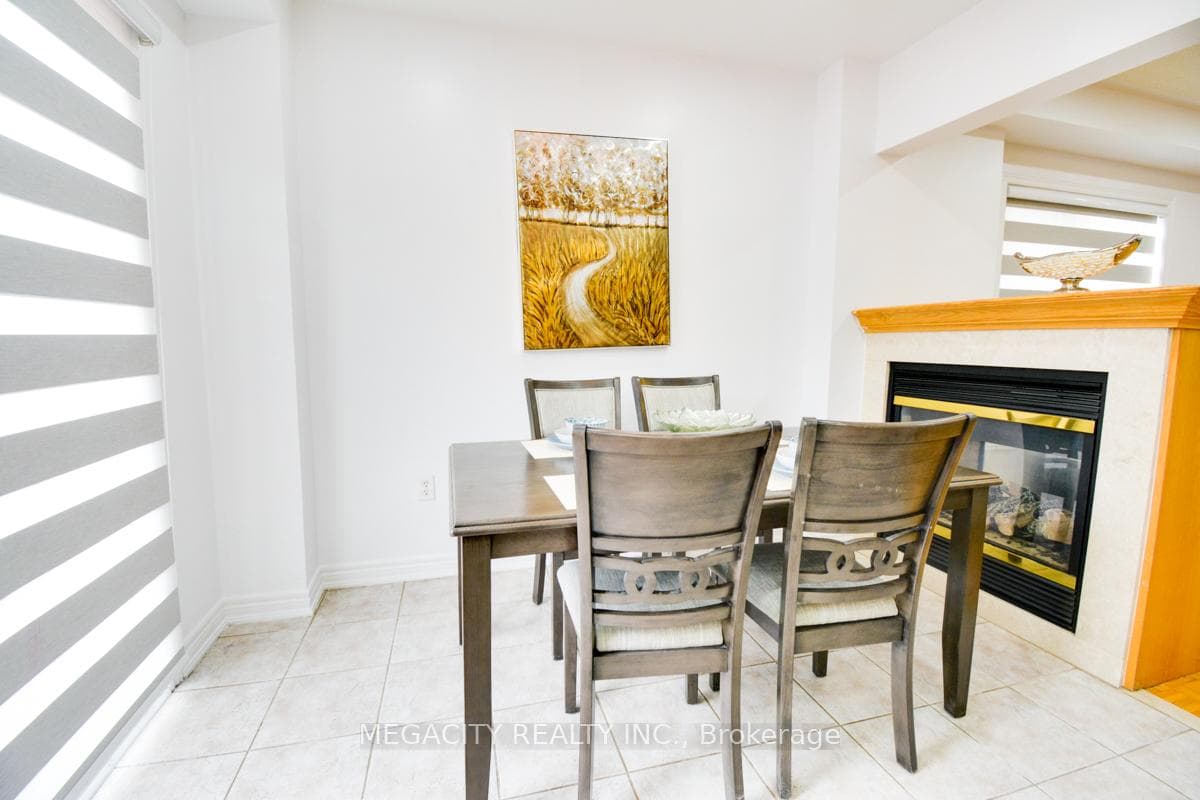 12 Dewridge Court photo 11