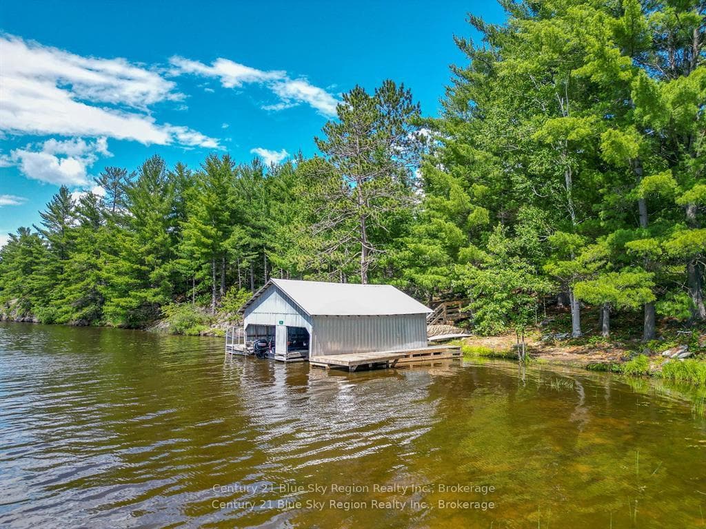285 C Ruston Road photo 5