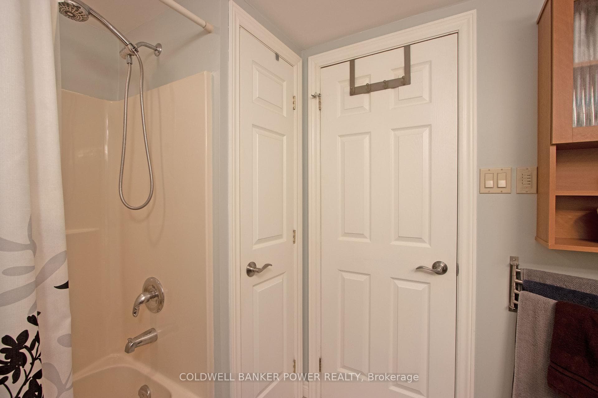17 BRISCOE Street photo 15