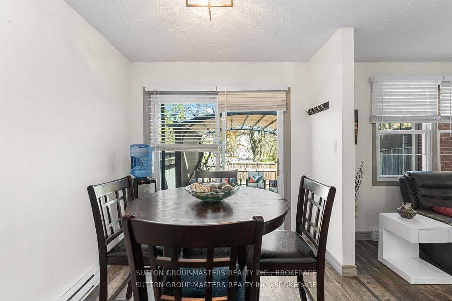 19 MacPherson Avenue Unit 28 photo 16