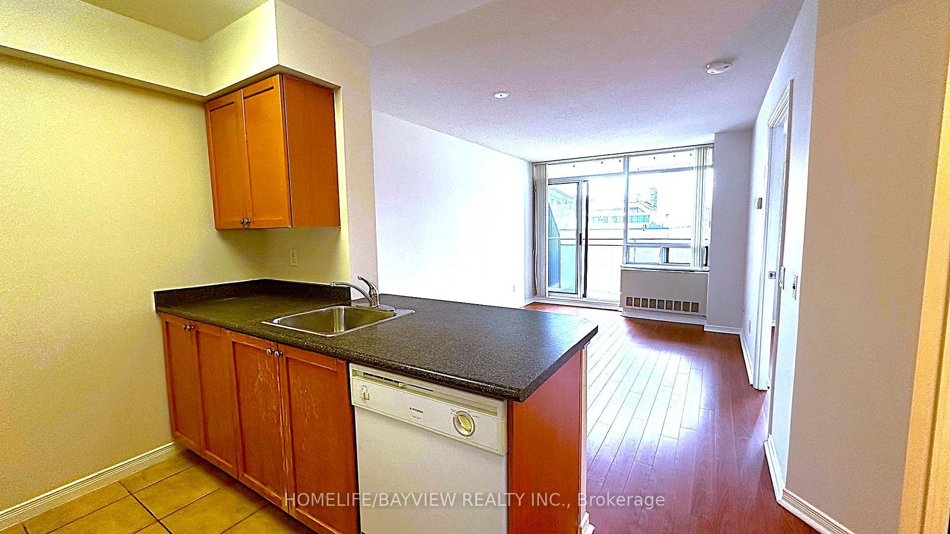 155 Beecroft Road Unit 508 photo 9