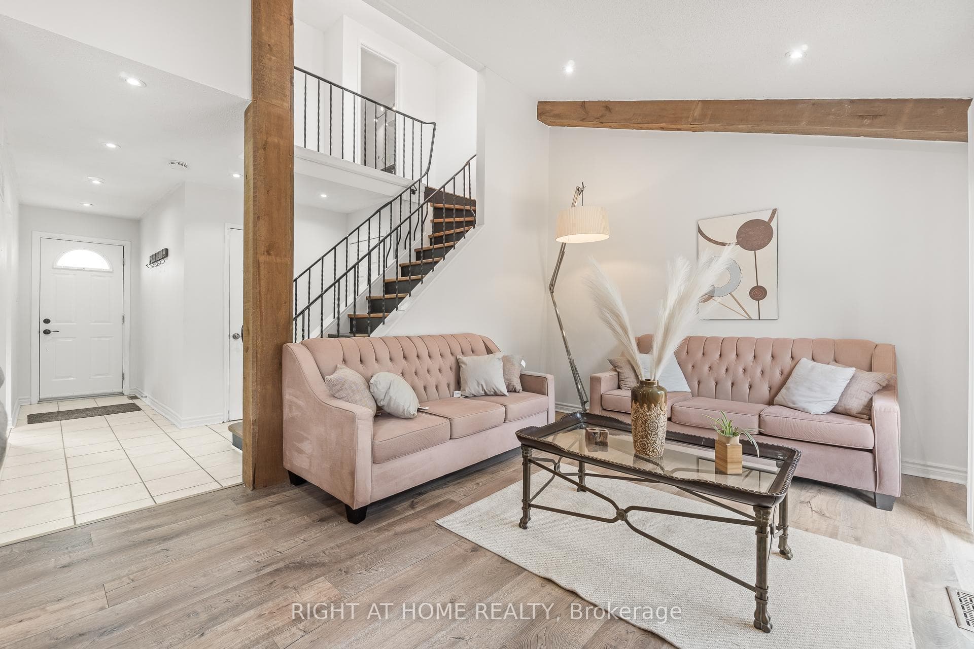 55 Cowan Road photo 4