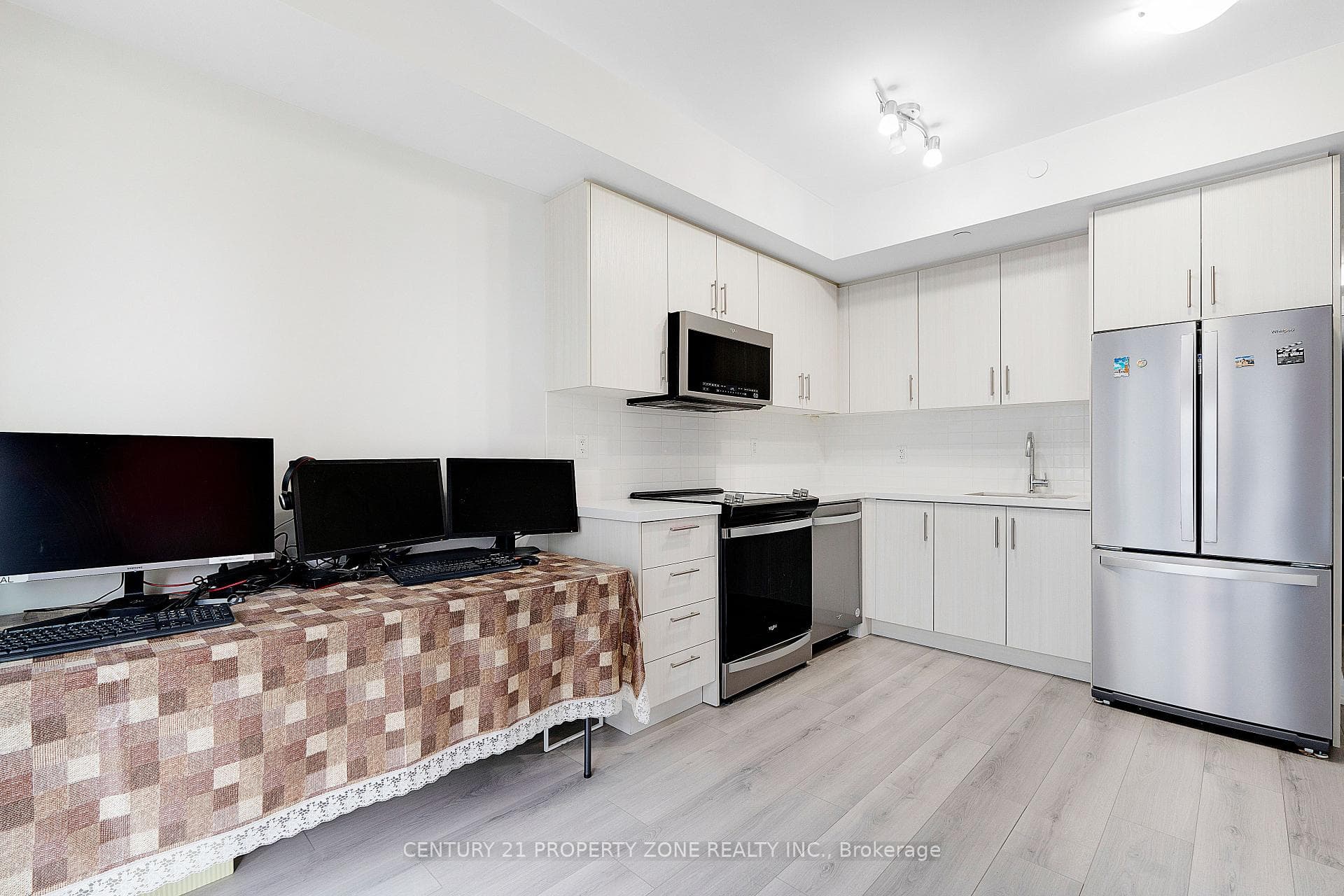 85 Attmar Drive Unit 226 photo 14