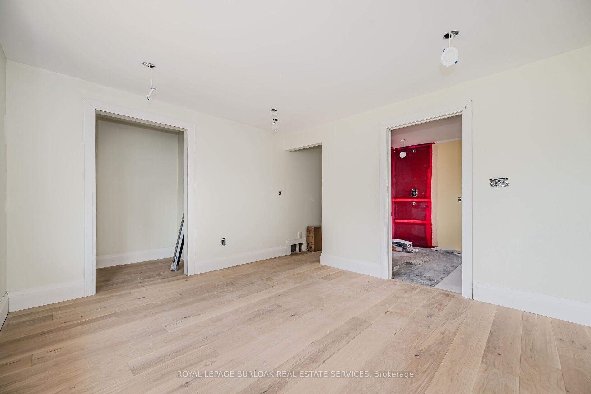 640 Dynes Road photo 21