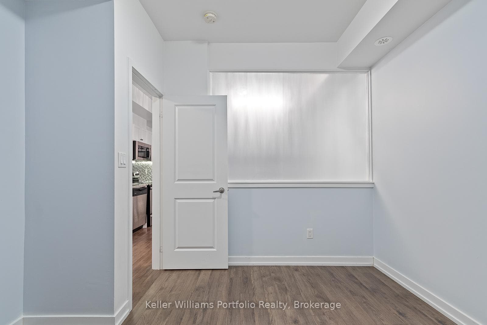 869 Wilson Avenue Unit 10 photo 16