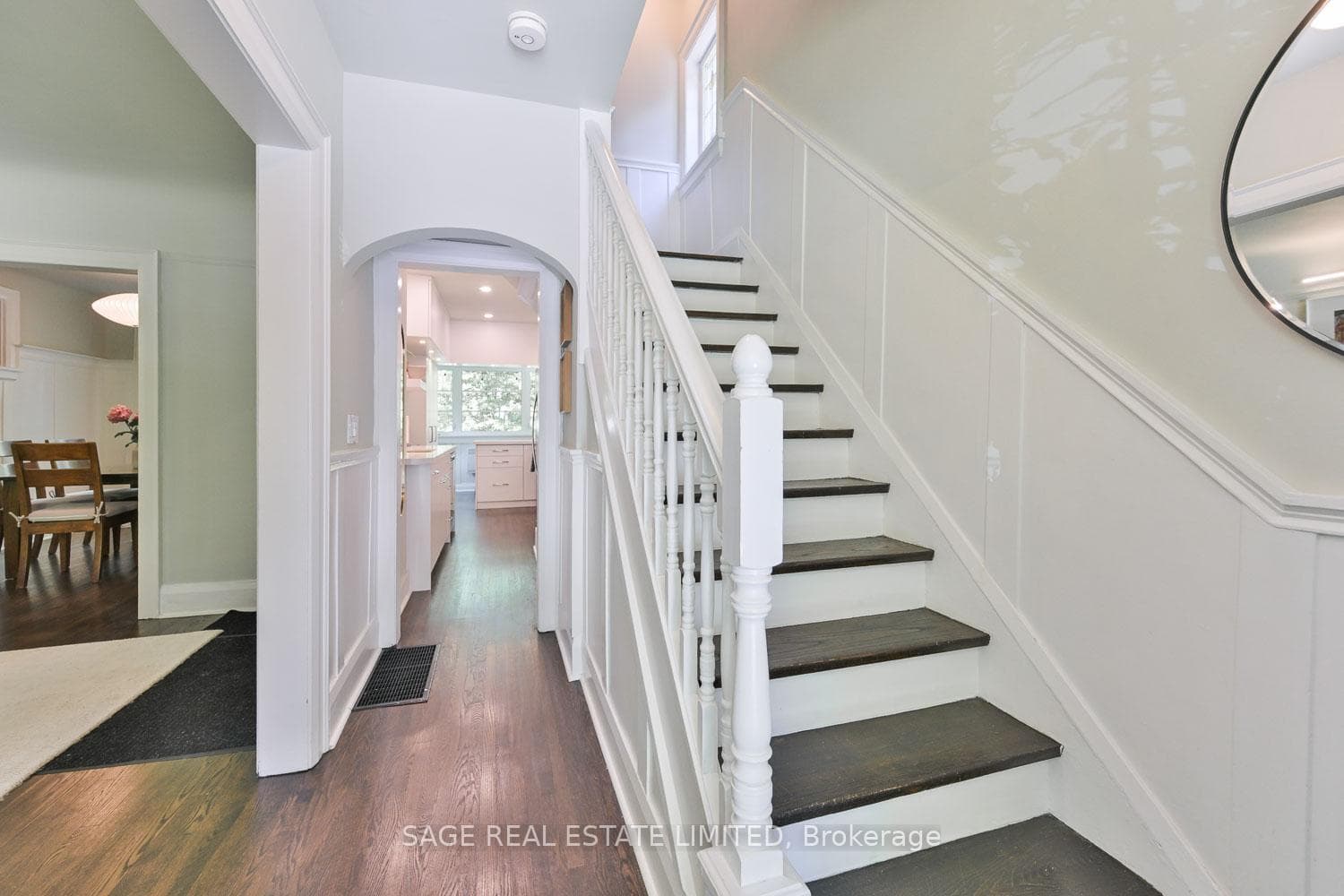 418 Glenlake Avenue photo 13