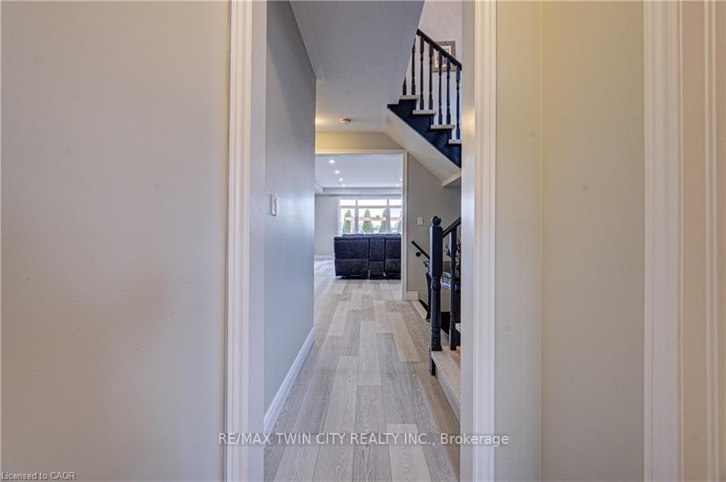 49 Duckworth Road photo 4