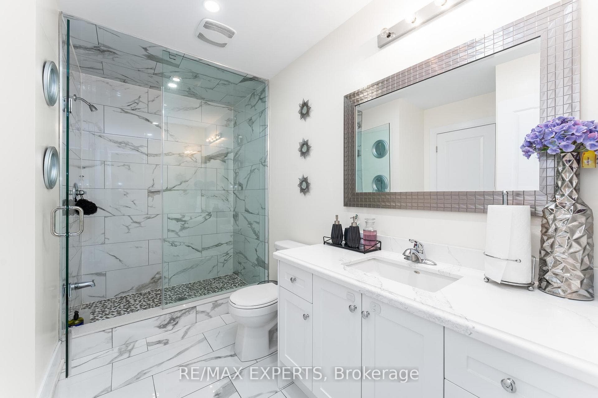 23 Tyndall Drive photo 33