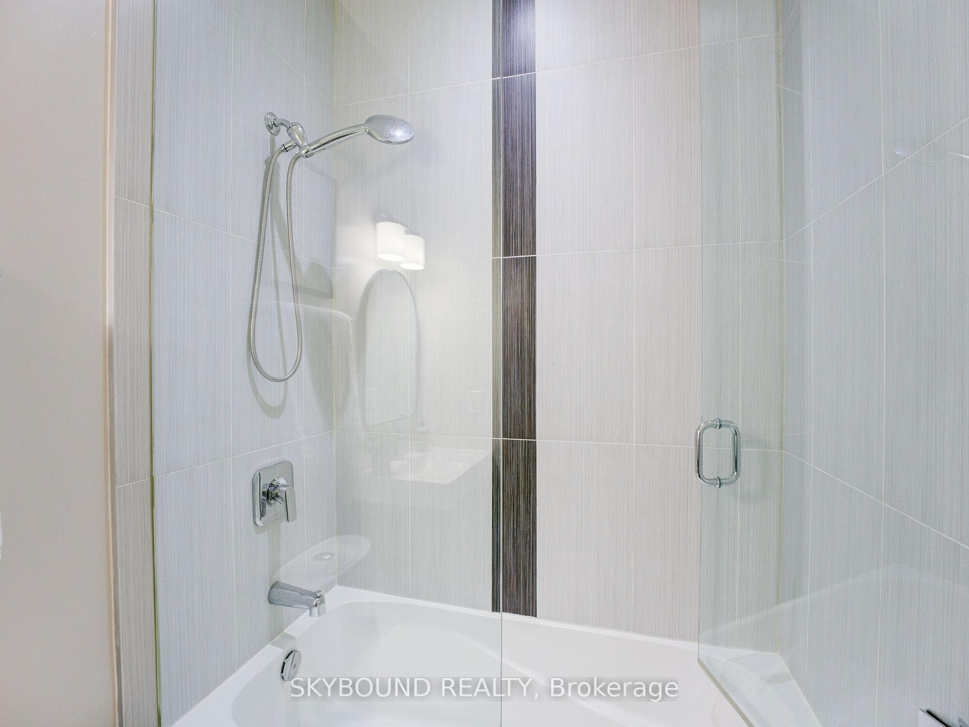1003 Queen Street Unit 302 photo 25