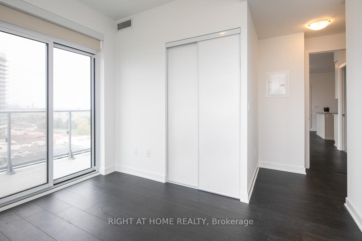 4655 Glen Erin Drive Unit 803 photo 14