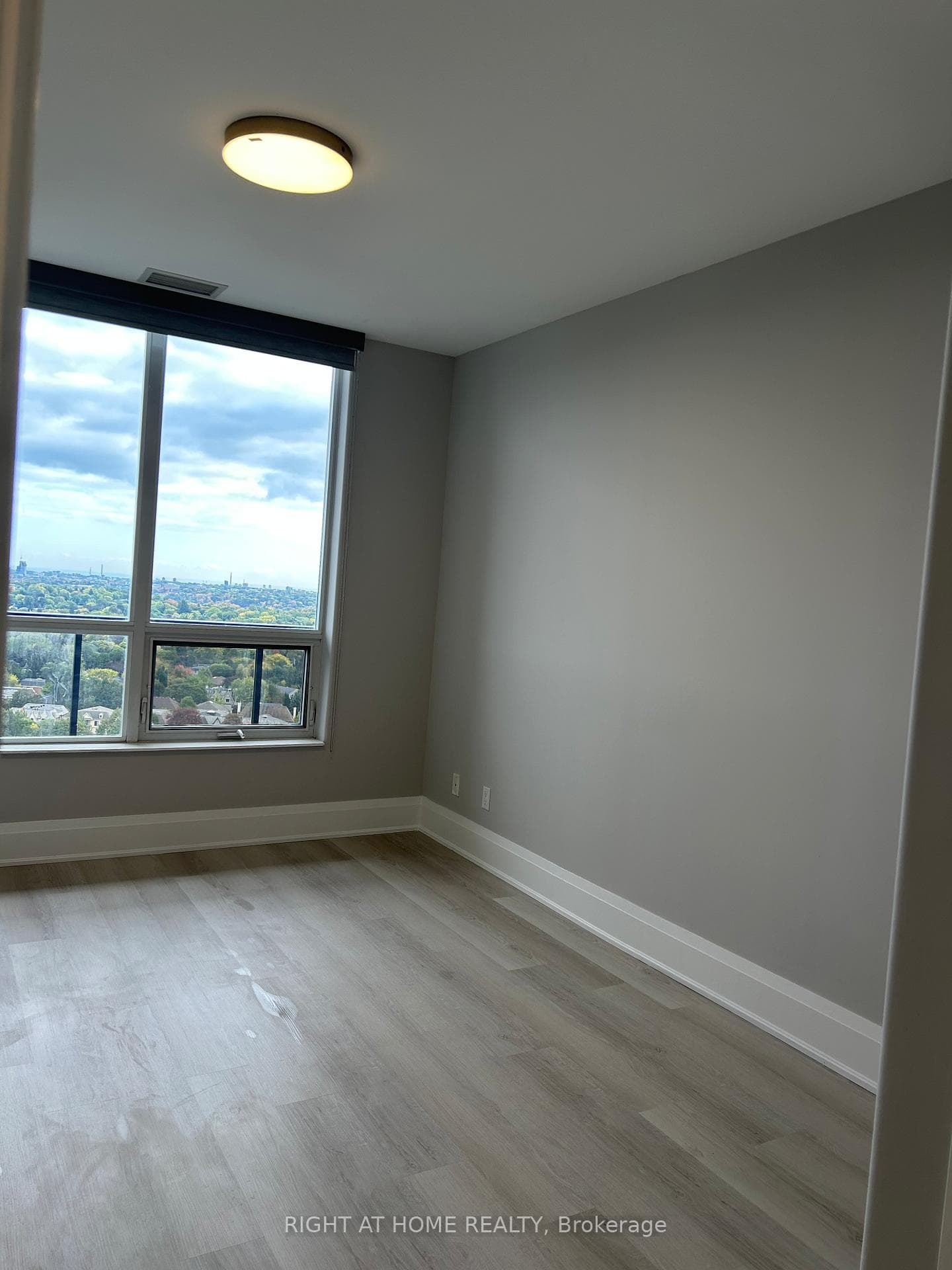 100 Harrison Garden Boulevard Unit GPH23 photo 8