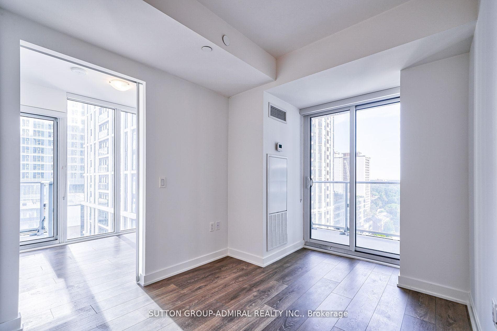 195 Redpath Avenue Unit 1212 photo 8