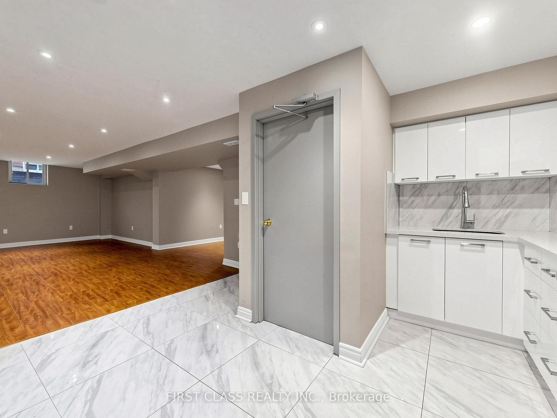 967 White Clover Way photo 40