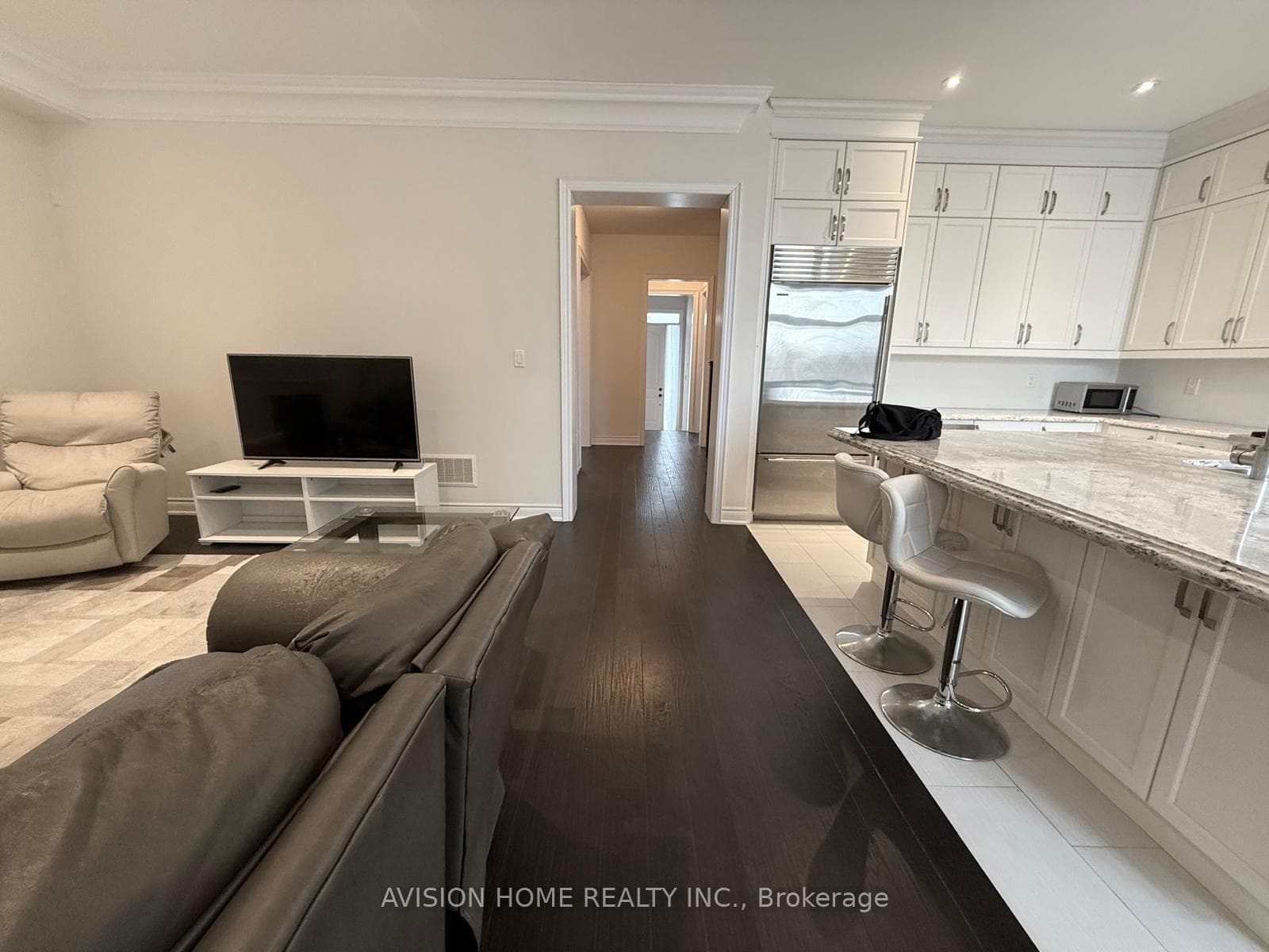 298 Angus Glen Boulevard photo 9