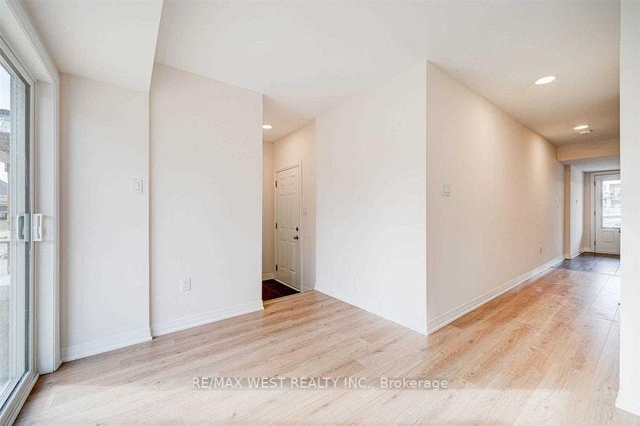 55 Bavin Street Unit Lot 14 photo 8