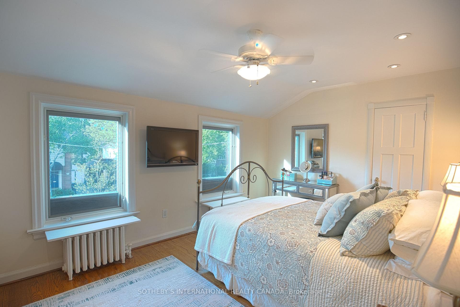 51 Fairfield Road photo 13