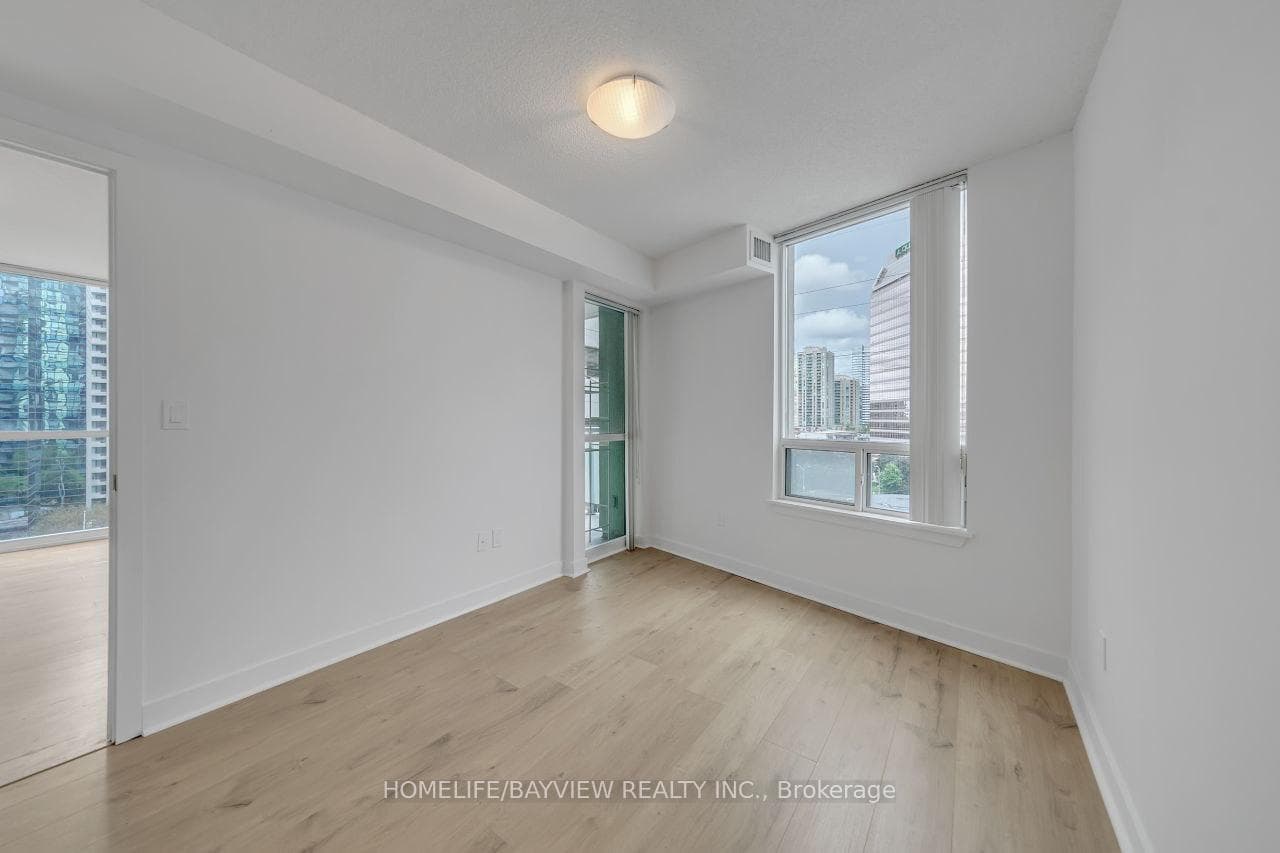 5740 Yonge Street Unit 709 photo 30