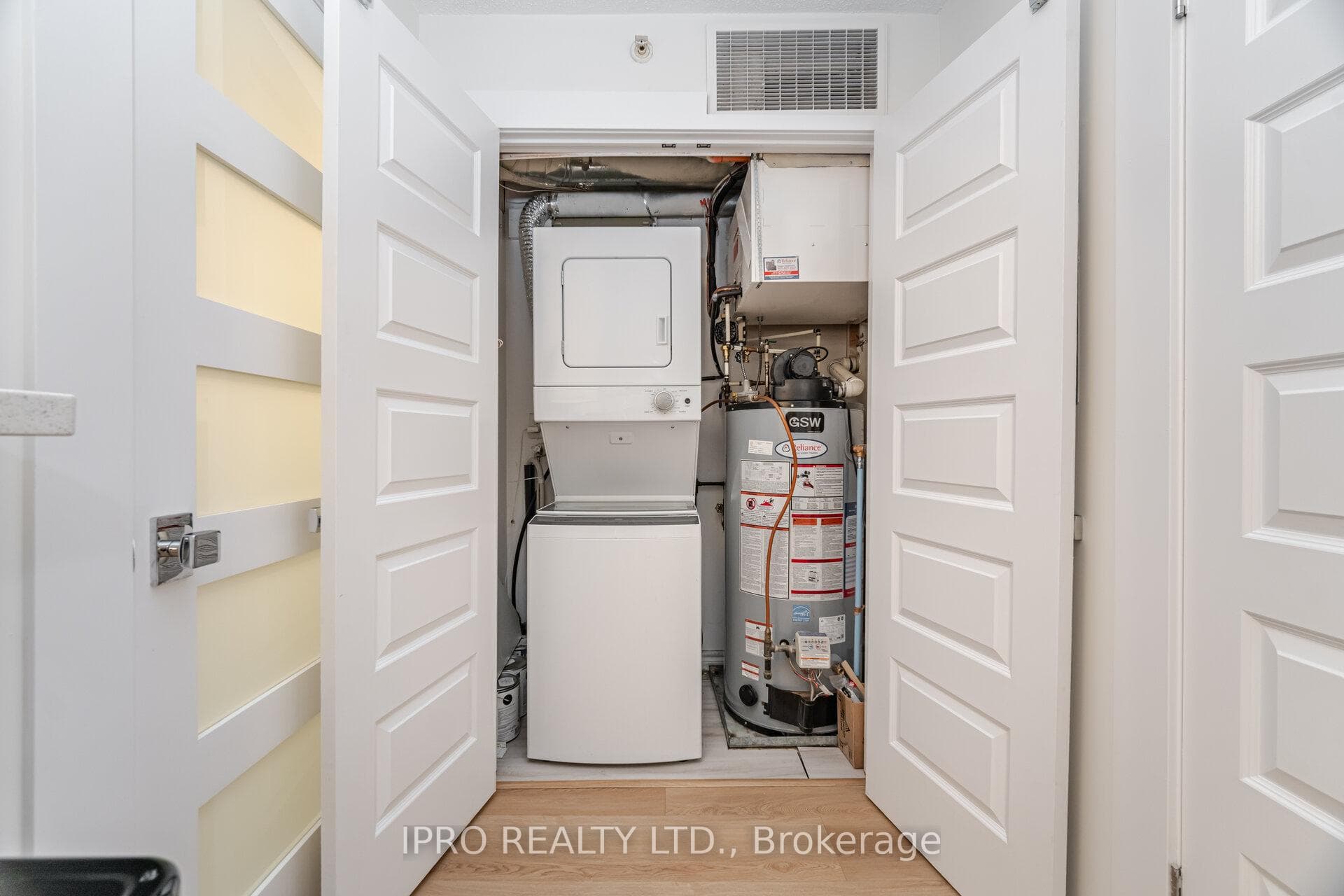 1411 Walker's Line Unit 406 photo 19